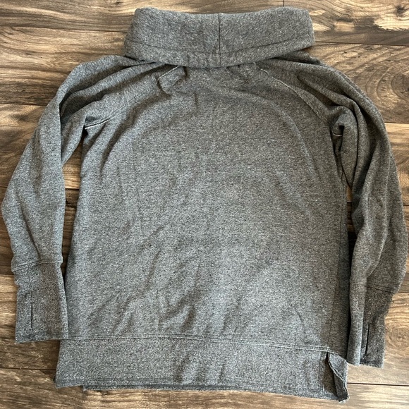 Calvin Klein Performance Women's Sweater Turtle Neck Gray Hoodie Size M 015 - Picture 2 of 3